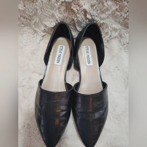 CLEAN!! Steve Madden, Talent D'Orsay, Croc-Pointed Flats. Size 8.5 - Picture 5 of 7
